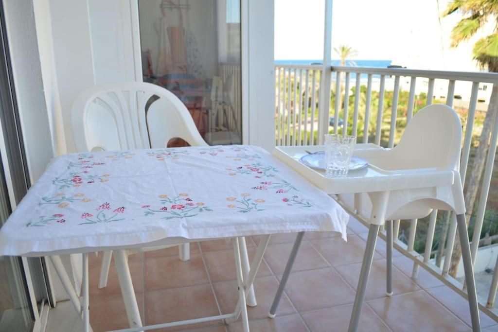 Apartamento Junto A Playa Y Cerca De Campo De Golf El Perellonet Bagian luar foto